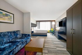 Holiday Inn Express Hotel & Suites Kansas City - Grandview