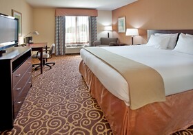 Holiday Inn Express Hotel & Suites Kansas City - Grandview