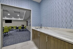 Holiday Inn Express Hotel & Suites Kansas City - Grandview