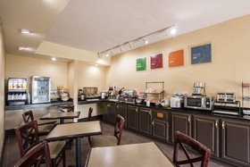 Quality Inn Hayti North