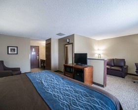 Comfort Inn & Suites St. Louis-Hazelwood