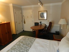 Motel 6 Hazelwood MO