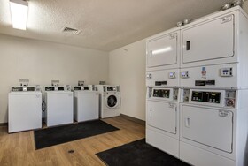 Birch Hill Suites Kansas City - Independence