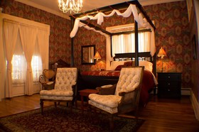 Silver Heart Inn Bed & Breakfast