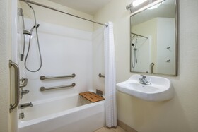Candlewood Suites Jefferson City