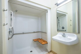 Candlewood Suites Jefferson City