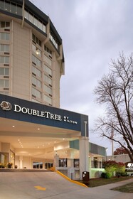 DoubleTree by Hilton Hotel Jefferson City