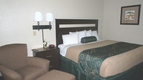 Travelodge by Wyndham Jefferson City