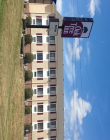 Travelodge by Wyndham Jefferson City
