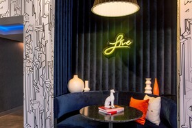 Aloft Kansas City Country Club Plaza