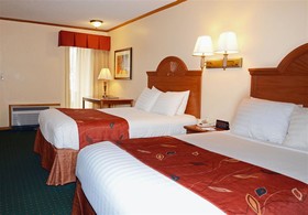SureStay by Best Western Kansas City Country Inn North