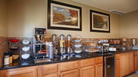 SureStay by Best Western Kansas City Country Inn North
