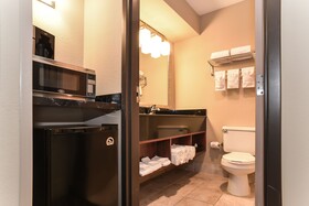 Comfort Inn & Suites Kansas City - Northeast
