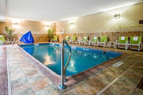 Comfort Inn & Suites Kansas City - Northeast