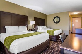 Comfort Inn & Suites Kansas City - Northeast