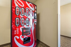 Comfort Inn & Suites Kansas City - Northeast