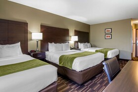 Comfort Inn & Suites Kansas City - Northeast