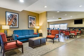 Comfort Inn & Suites Kansas City - Northeast