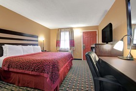 Days Inn by Wyndham Kansas City