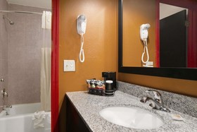 Days Inn by Wyndham Liberty/NE Kansas City