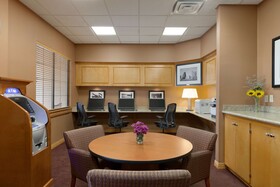 Embassy Suites Kansas City International Airport