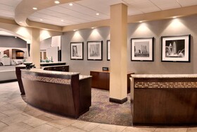 Embassy Suites Kansas City International Airport
