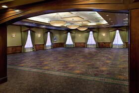Embassy Suites Kansas City International Airport