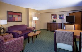 Embassy Suites Kansas City International Airport