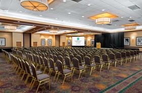 Embassy Suites Kansas City International Airport