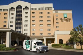 Embassy Suites Kansas City International Airport