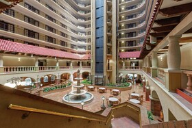 Embassy Suites Kansas City - Plaza