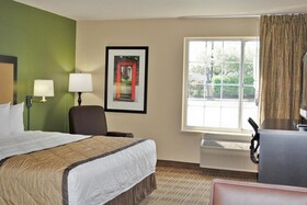 Extended Stay America Kansas City Country Club Plaza