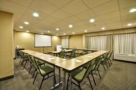 Hampton Inn Kansas City-Airport