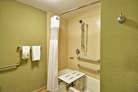 Hampton Inn Kansas City-Airport