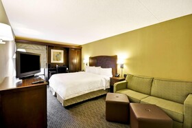 Hampton Inn Kansas City-Airport