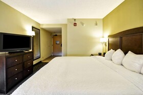 Hampton Inn Kansas City-Airport