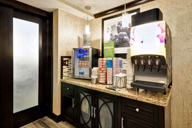 Hampton Inn Kansas City-Airport