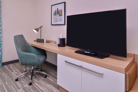 Hilton Garden Inn Kansas City Airport