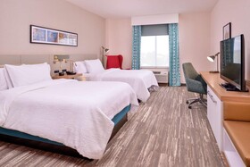 Hilton Garden Inn Kansas City Airport