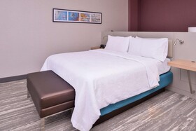 Hilton Garden Inn Kansas City Airport