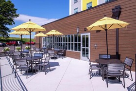 Hilton Garden Inn Kansas City Airport