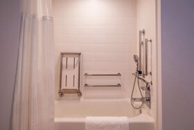 Hilton Garden Inn Kansas City Airport