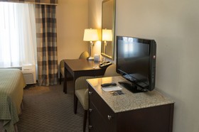 Holiday Inn Kansas City Airport
