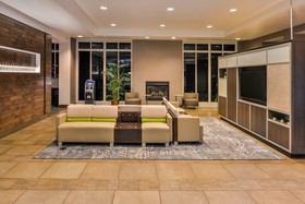 Holiday Inn Kansas City Airport