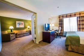 Holiday Inn Kansas City Airport