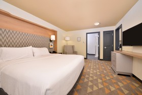 Holiday Inn Kansas City Airport