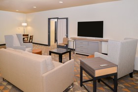 Holiday Inn Kansas City Airport