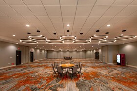 Holiday Inn Kansas City - Northeast