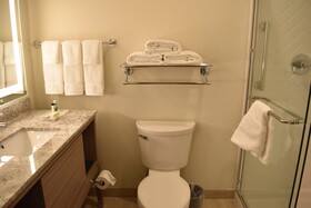 Holiday Inn Kansas City - Northeast
