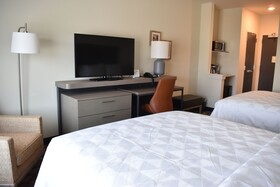 Holiday Inn Kansas City - Northeast